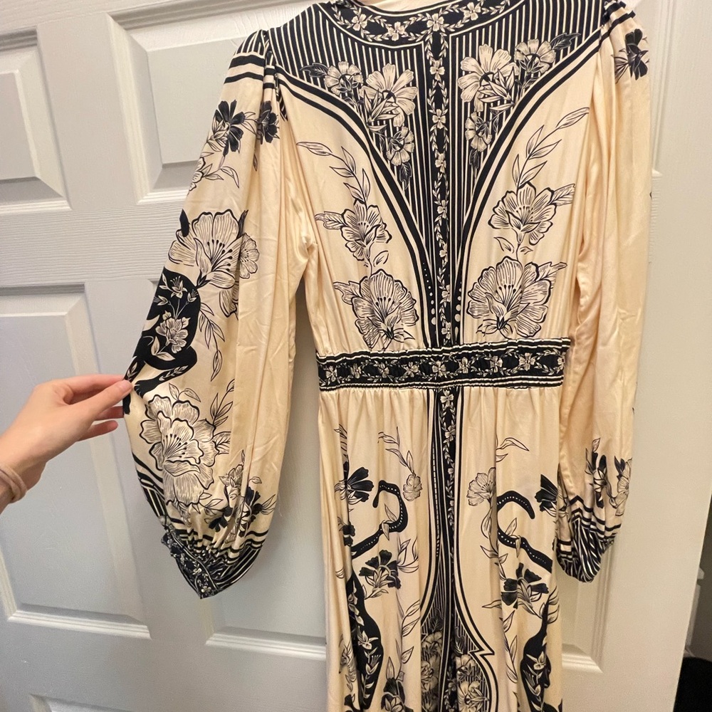 FARM RIO Elegant Black and Cream Floral Dress - Picture 6 of 8